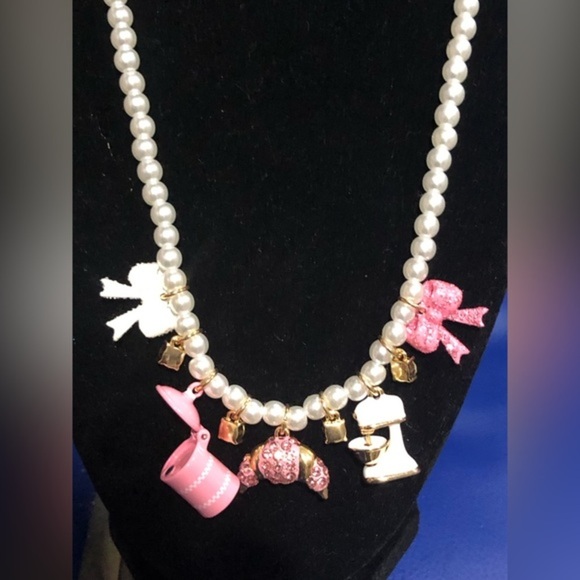 Betsey‎ Johnson pink crystal Homemaker mixer charms pearl necklace new - Picture 1 of 13
